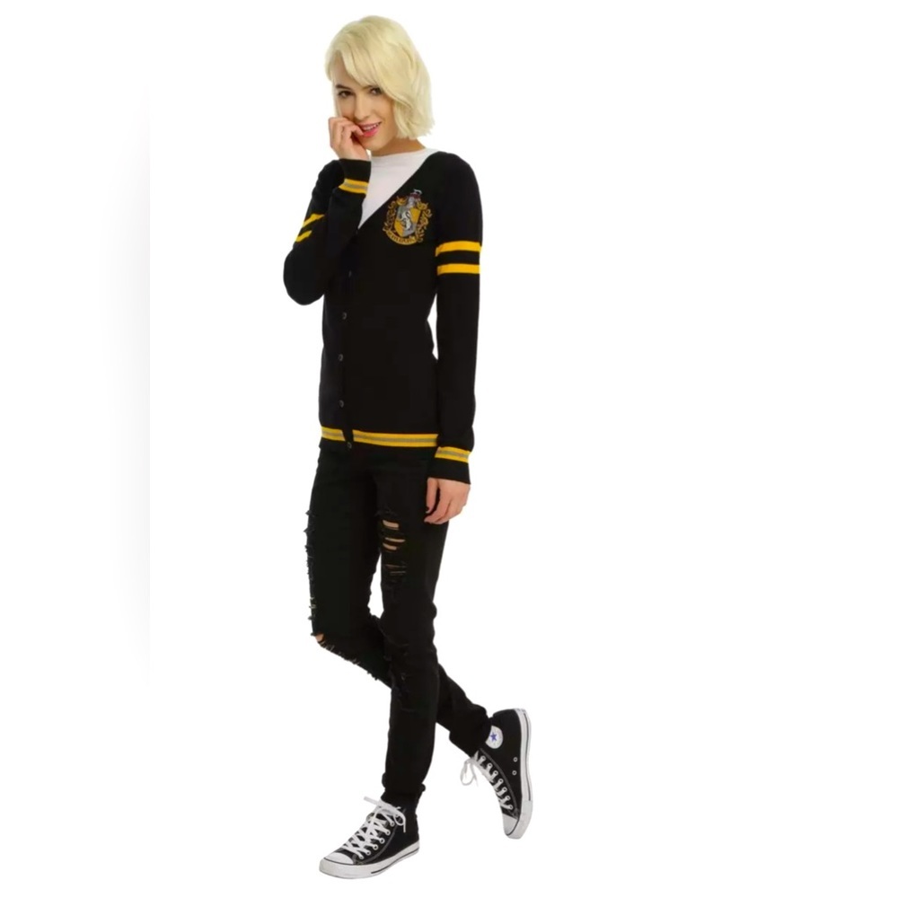 NEW! Harry Potter Hufflepuff House Open Front Knit Cardigan Sweater Black SZ S - Picture 3 of 13